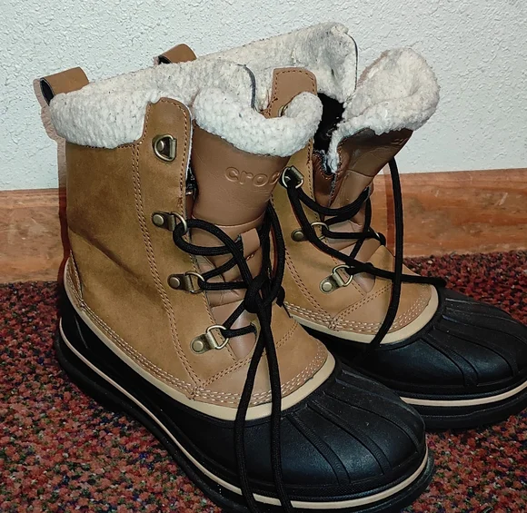 CROCS | Shoes | Snow Boots | Poshmark display picture 2